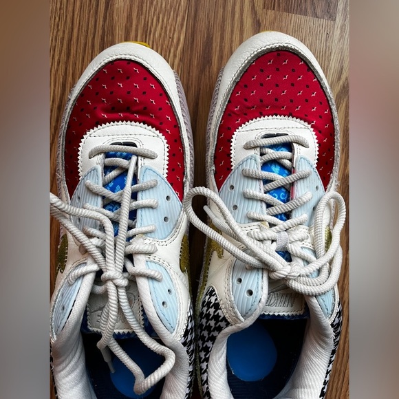 Nike Air Max 90 Women’s 11.5. Colorful. - Picture 3 of 7